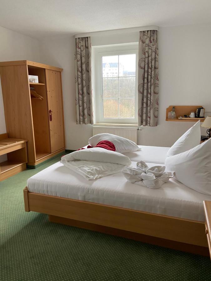 Muldenschlosschen Hotel Lunzenau ภายนอก รูปภาพ