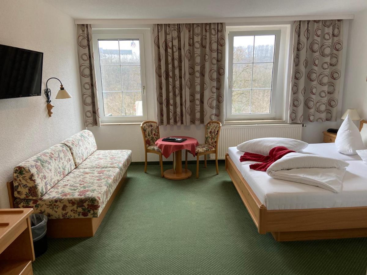 Muldenschlosschen Hotel Lunzenau ภายนอก รูปภาพ