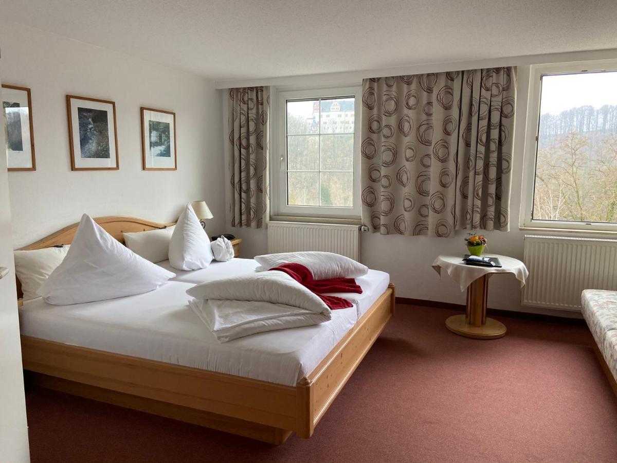 Muldenschlosschen Hotel Lunzenau ภายนอก รูปภาพ