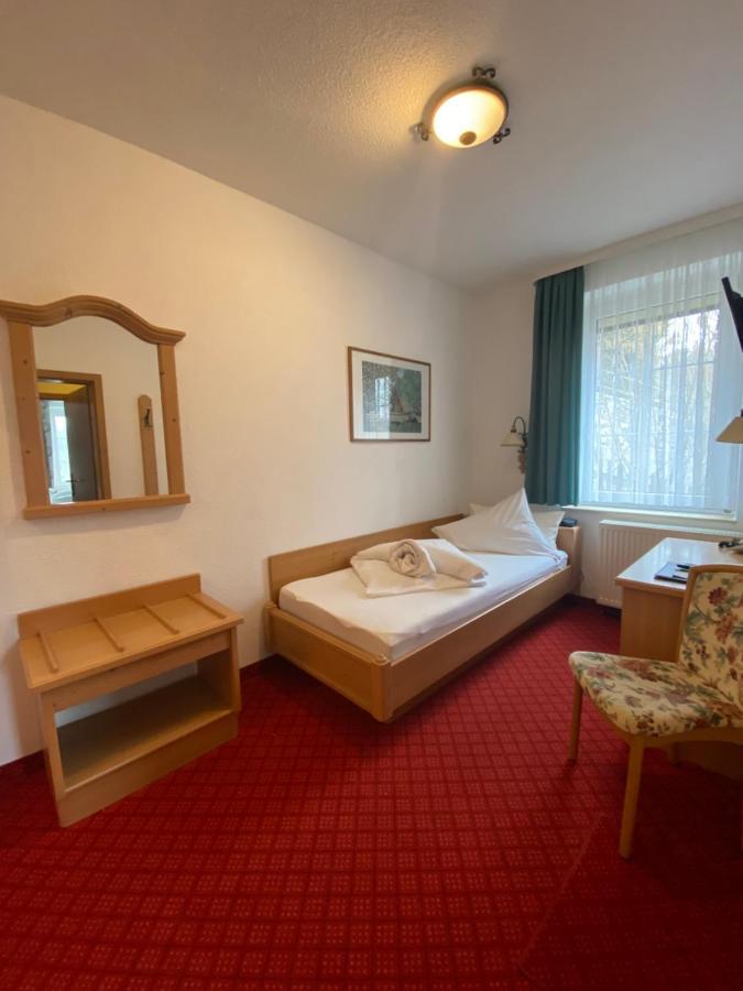 Muldenschlosschen Hotel Lunzenau ภายนอก รูปภาพ