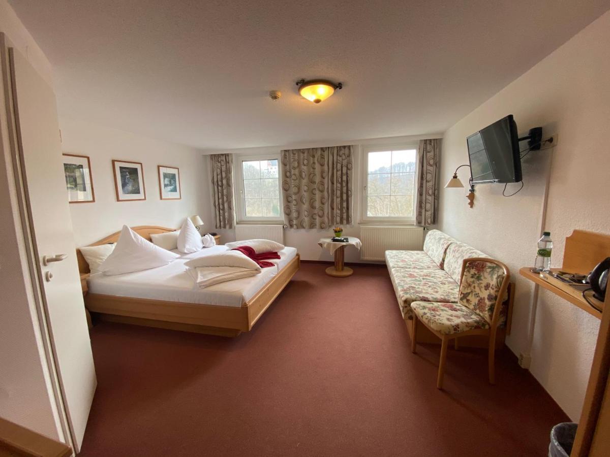 Muldenschlosschen Hotel Lunzenau ภายนอก รูปภาพ