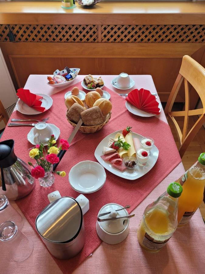 Muldenschlosschen Hotel Lunzenau ภายนอก รูปภาพ